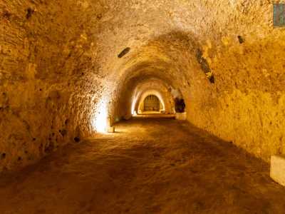 Visitiamo infine l�ultima galleria, la pi� lunga, estesa per quasi 80 metri